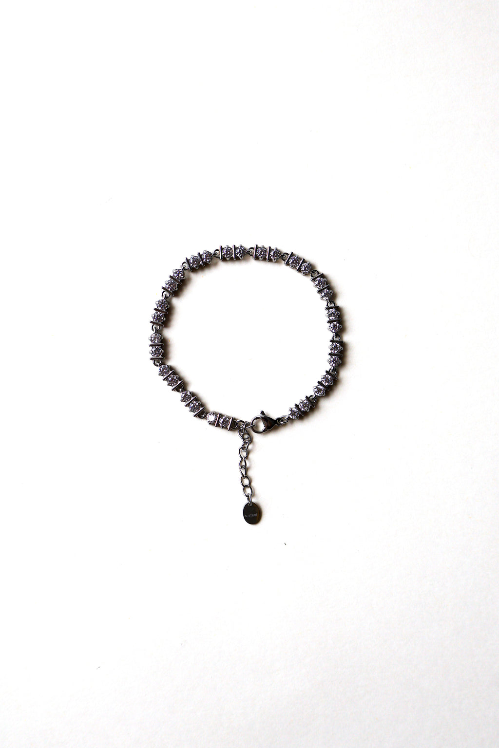 bracelet rosalie argenté à zircons avec chaîne de réglage